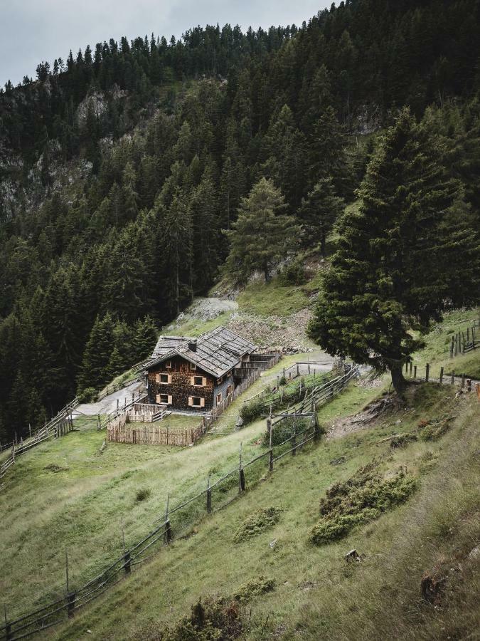 Hirschhof Pfrein - Hideaway Apartment Chiusa Exterior photo